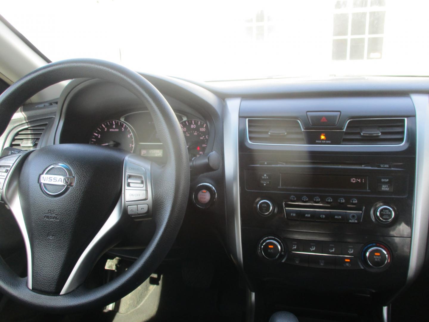 2013 SILVER Nissan Altima (1N4AL3AP6DC) with an 2.5L L4 DOHC 16V engine, AUTOMATIC transmission, located at 540a Delsea Drive, Sewell, NJ, 08080, (856) 589-6888, 39.752560, -75.111206 - Photo#15